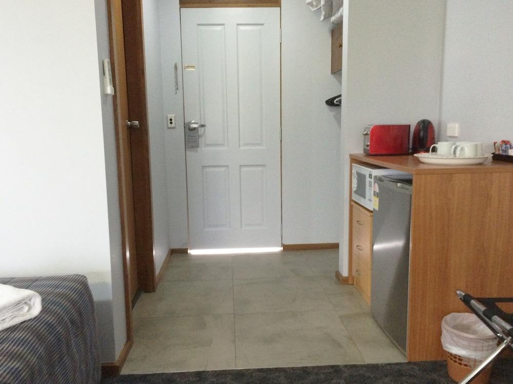 פורבס Town & Country Motor Inn מראה חיצוני תמונה